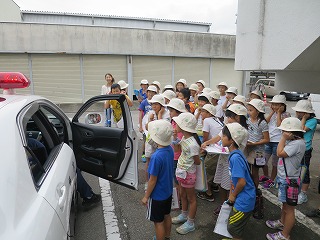 警察署見学3