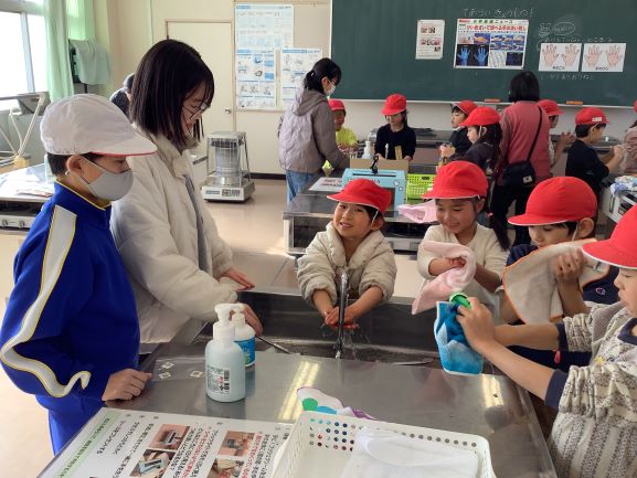 R7��􂢋����Q