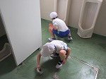 R80602poolseiso5.jpg