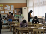 R703196.jpg