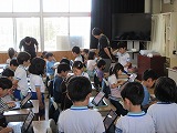 R70528typing0.jpg