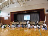 R70613ecd7.jpg