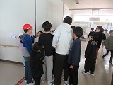 R80218walk11.jpg