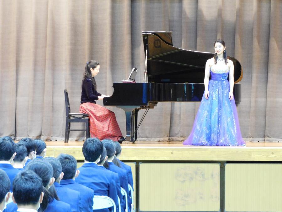 R202273年生を送る会01