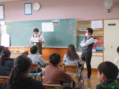 07������