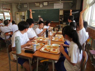 08給食
